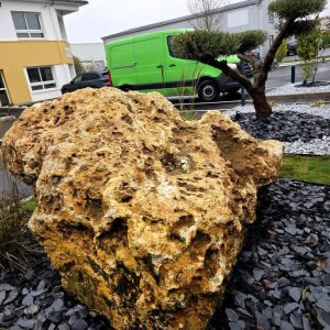 Alternative view of Stanci Monolith